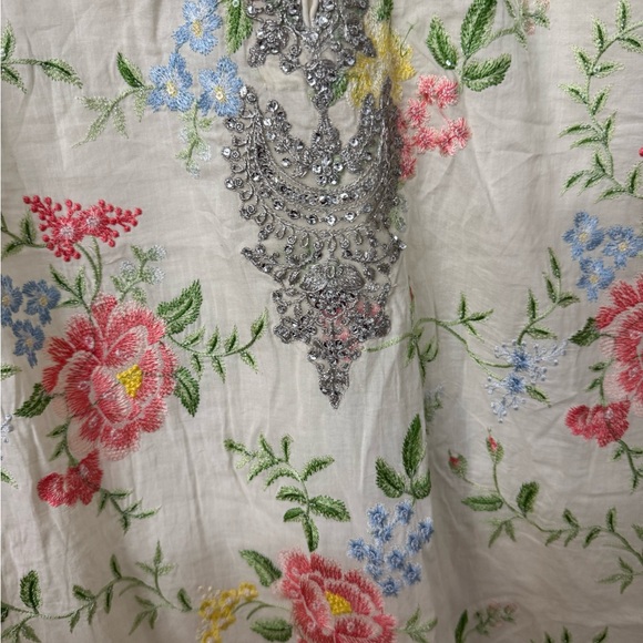 Maria B Cream Dress with Colorful Floral Embroidery Suit - Picture 7 of 8